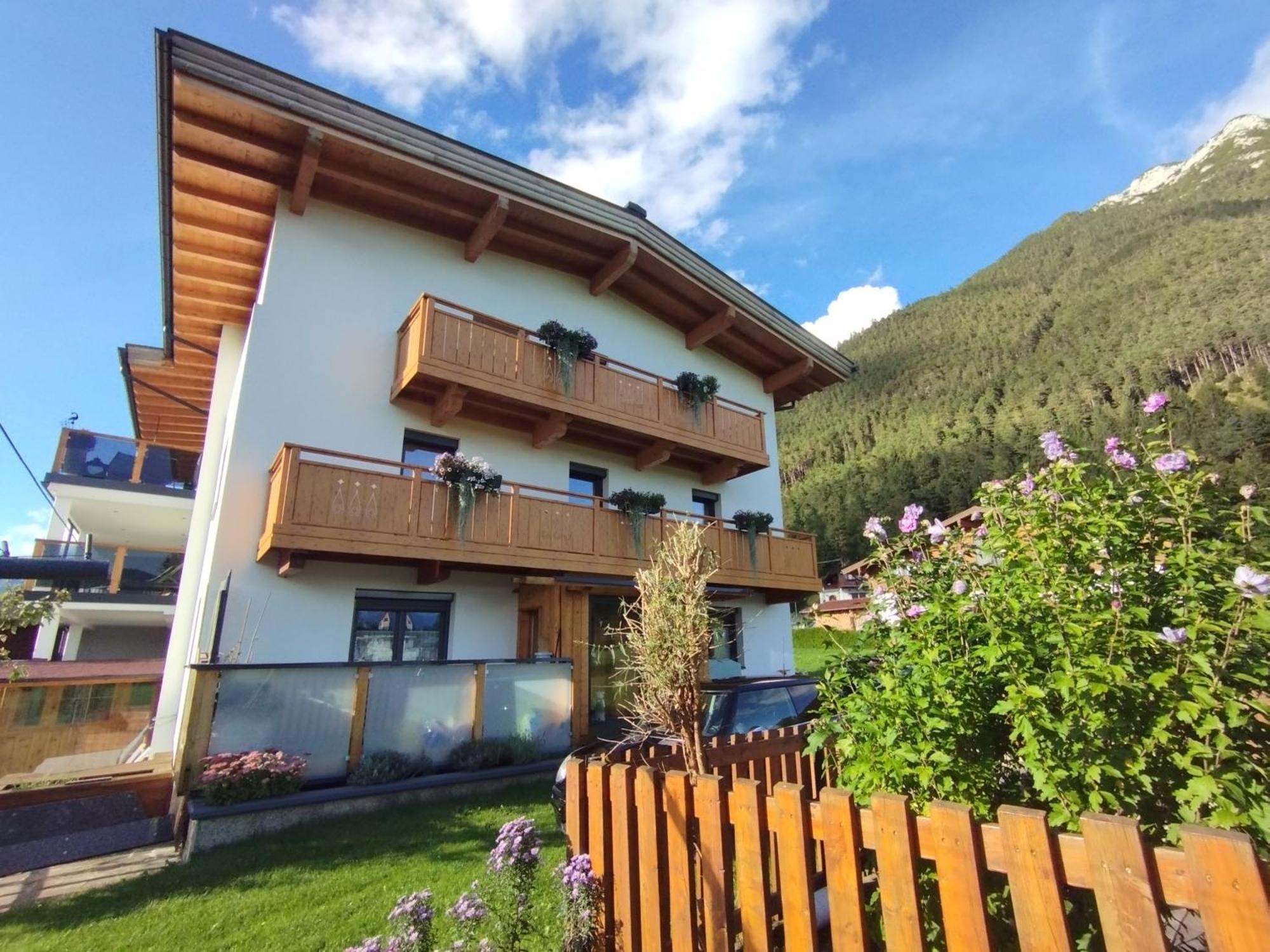 Zimmer Bei Landhaus Mayr Maurach  Exterior photo